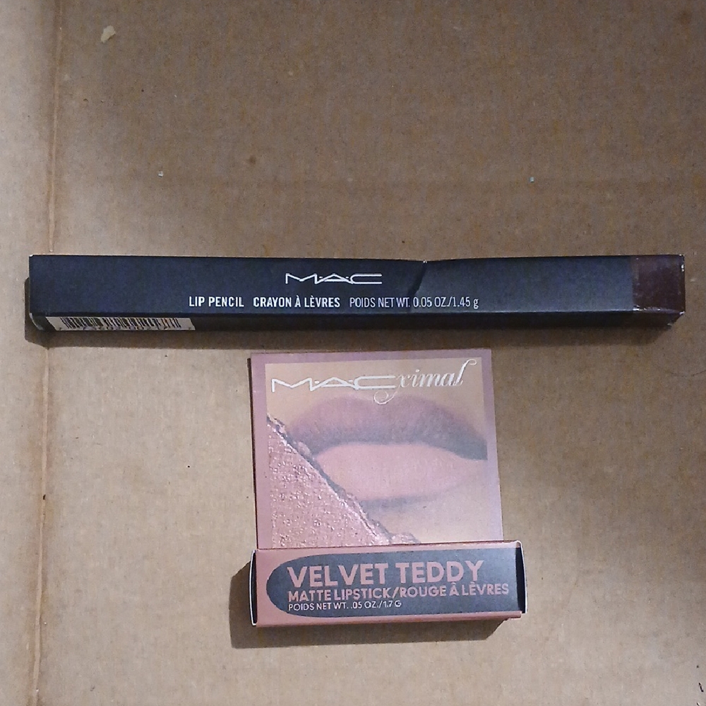 MAC Cosmetics Velvet Teddy Lipstick and Lip Pencil Set